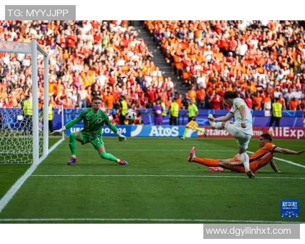 南京足球队在欧锦赛中的默契配合与战术分析全景点评 南京足球队在欧锦赛中的默契配合与战术分析全景点评