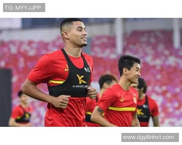 广州足球队战术解析与运营体系探讨：提升竞技水平的关键因素