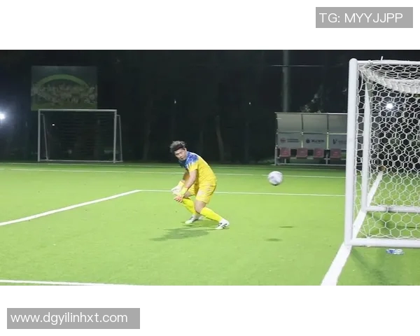 足球明星子女展现天赋打球精彩瞬间引发热议与关注 足球明星子女展现天赋打球精彩瞬间引发热议与关注