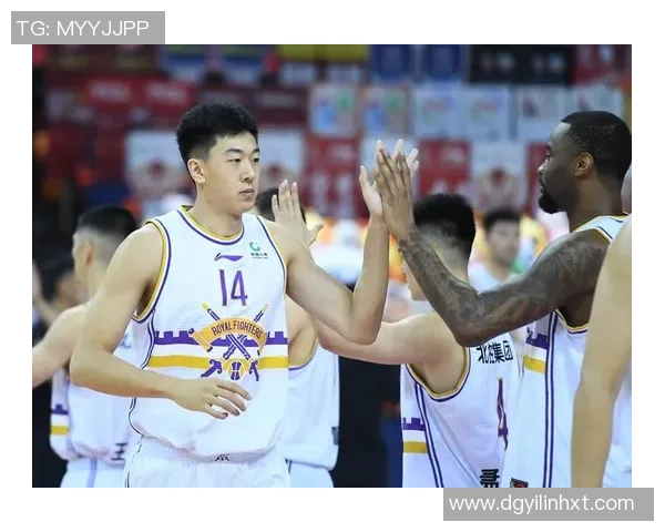 上海篮球队默契配合探讨:如何提升团队协作与比赛表现 上海篮球队默契配合探讨:如何提升团队协作与比赛表现